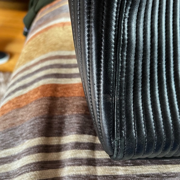 Henri Bendel Shoulder Bag - Picture 3 of 9